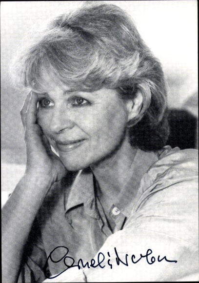 Actress and singer Conny Froboess, portrait, autograph