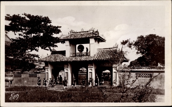 Postcard Annam Vietnam, Hué, Le Palais des Empereurs d'Annam