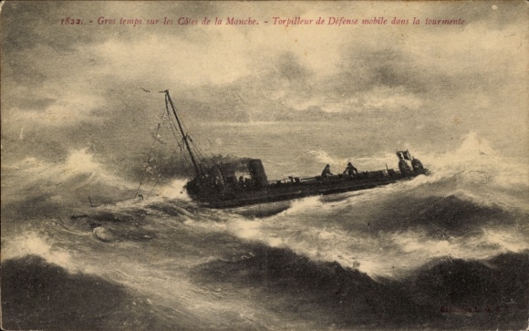 Postcard Torpilleur de Défense mobile dans la tourmente