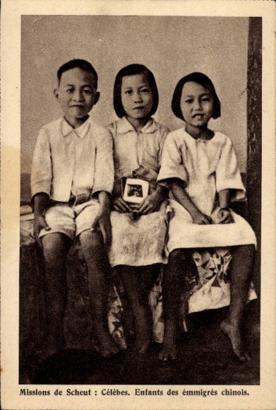 Postcard China, Célèbes, immigrant children, Mission de Scheut