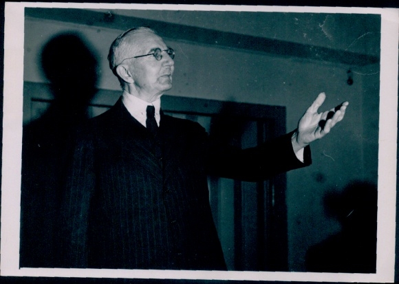 Photo Nuremberg Trials, Dr. Hjalmar Schacht before the Stuttgart denazification court