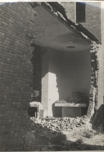 Original photo Berlin Dahlem, destroyed St. Bernhard Church, around 1945/46