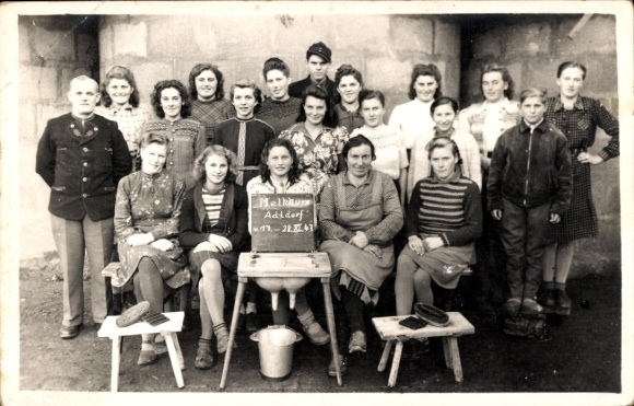 Photo: Postcard Adldorf Eichendorf in Lower Bavaria, milking course