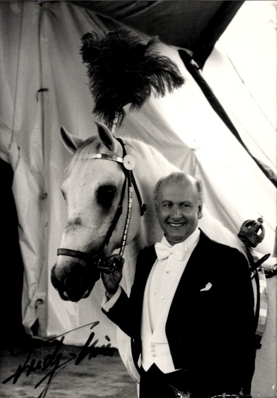 Photo: Fredy Knie, circus director, portrait with horse, autograph