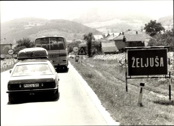 Photo Bulgaria, cars, village Zelyusa