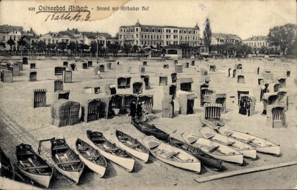 Ahlbeck Baltic Sea resort on Usedom, beach with beach chairs, boats on the water, Ahlbeck Baltic Sea resort