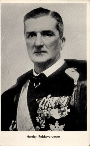 Postcard Admiral Miklos von Horthy, Regent of Hungary, portrait, decorations