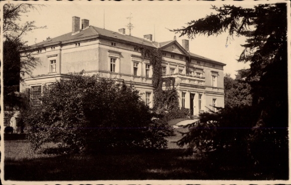 Postcard Dziwnów Ostseebad Dievenow Pomerania, historic building, trees in the foreground, no people