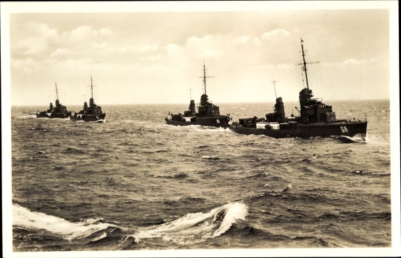 Postcard German warships, torpedo boats at full speed, eagle, hawk, vulture, falcon