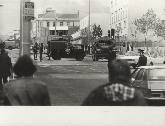 Original photo by Hans-Joachim Spremberg, road closure in Belfast, around 1977