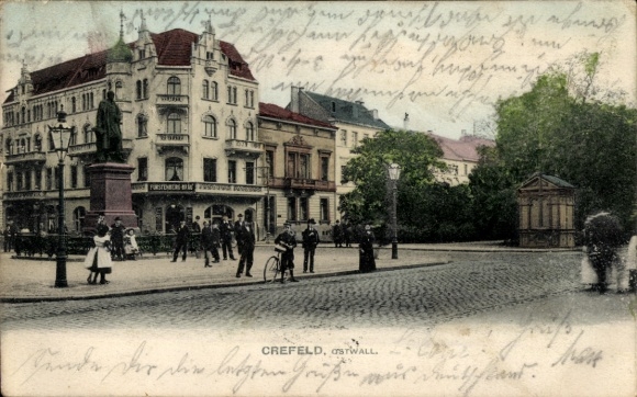 Krefeld am Niederrhein, street section at Ostwall